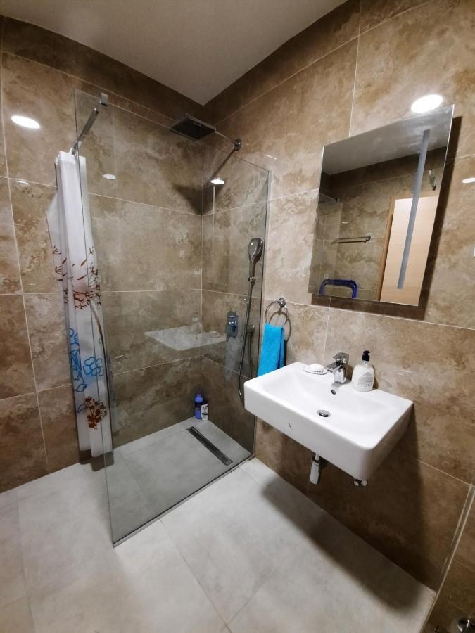 Lux Apartment Talija Budva Bagian luar foto